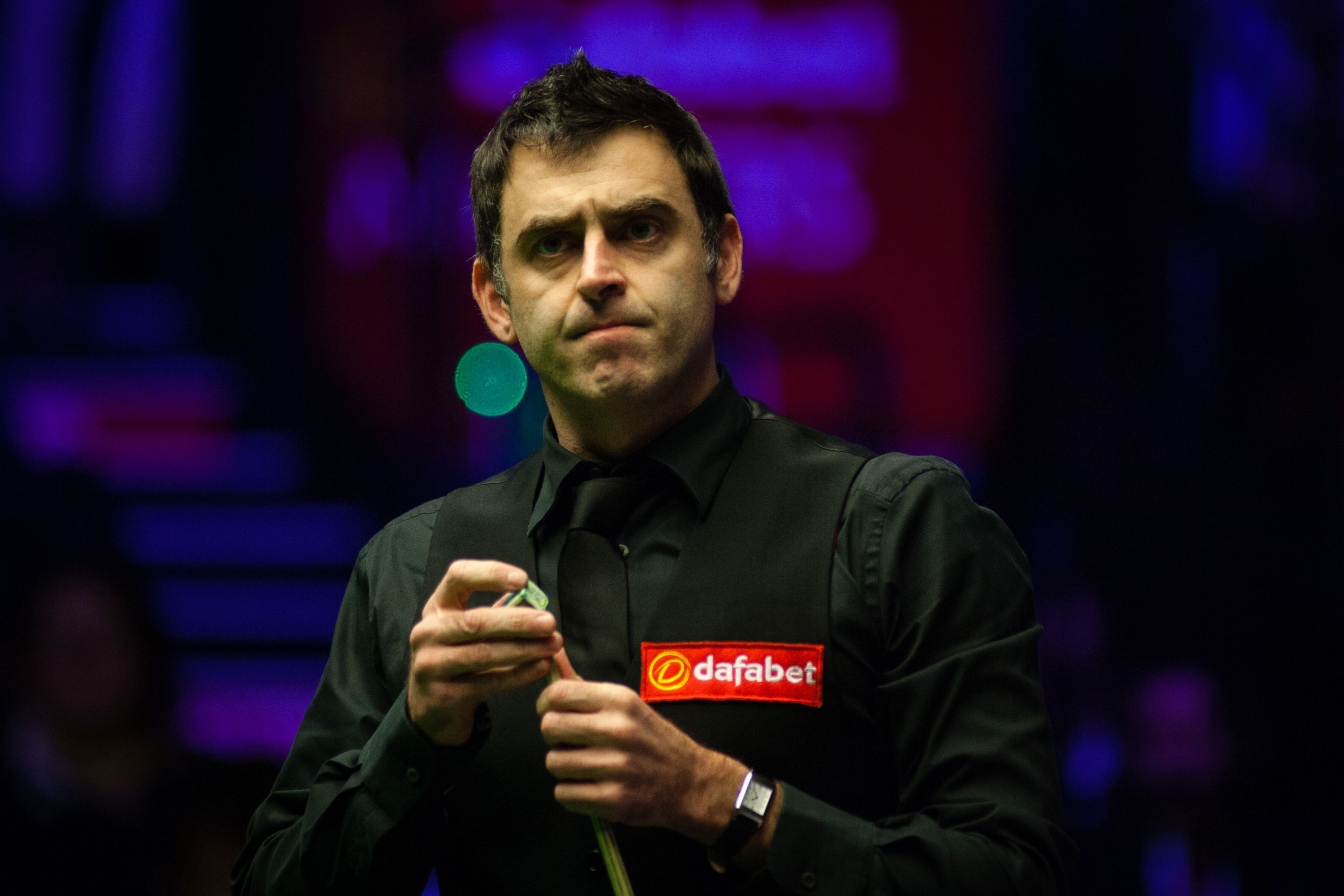 上占据了优 上占据了优