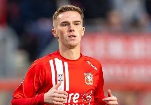 前效力于意 前效力于意