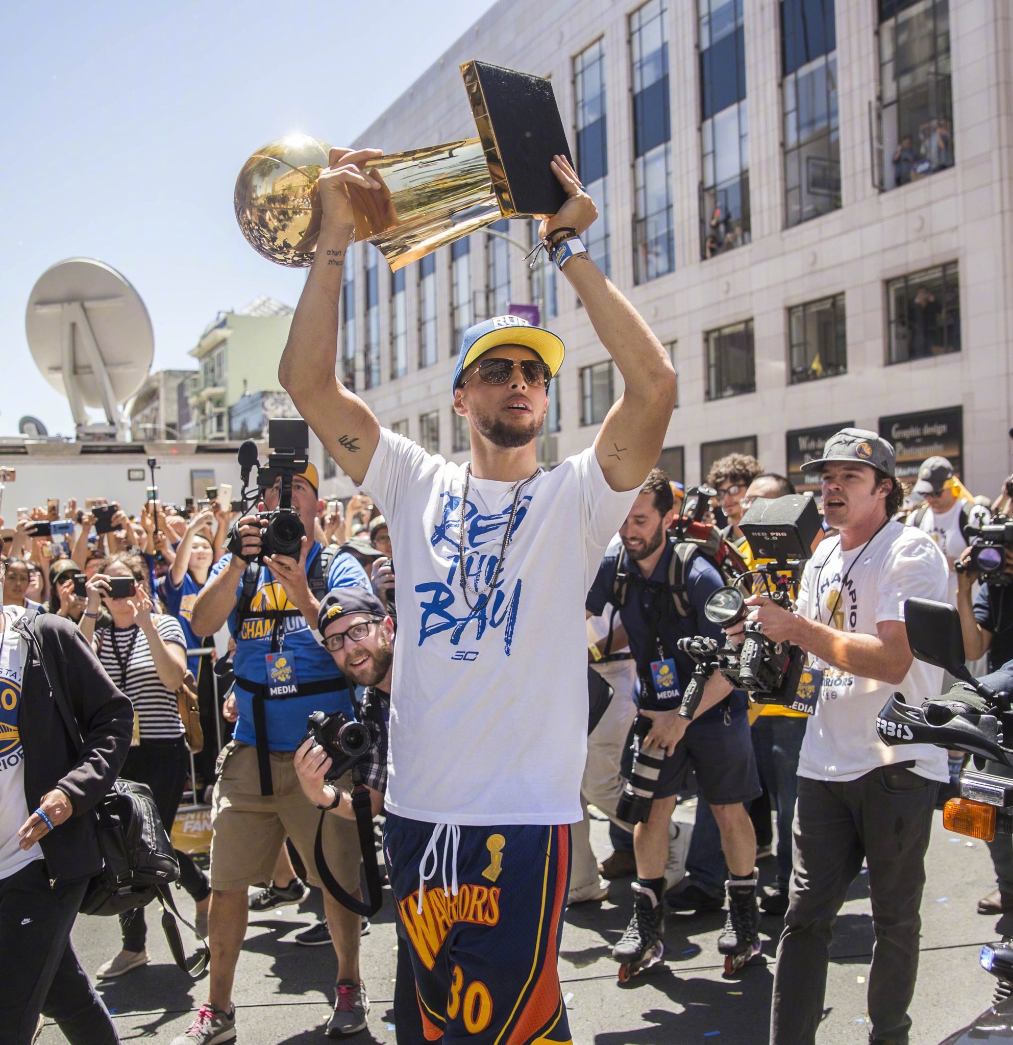 松战胜加拿 松战胜加拿