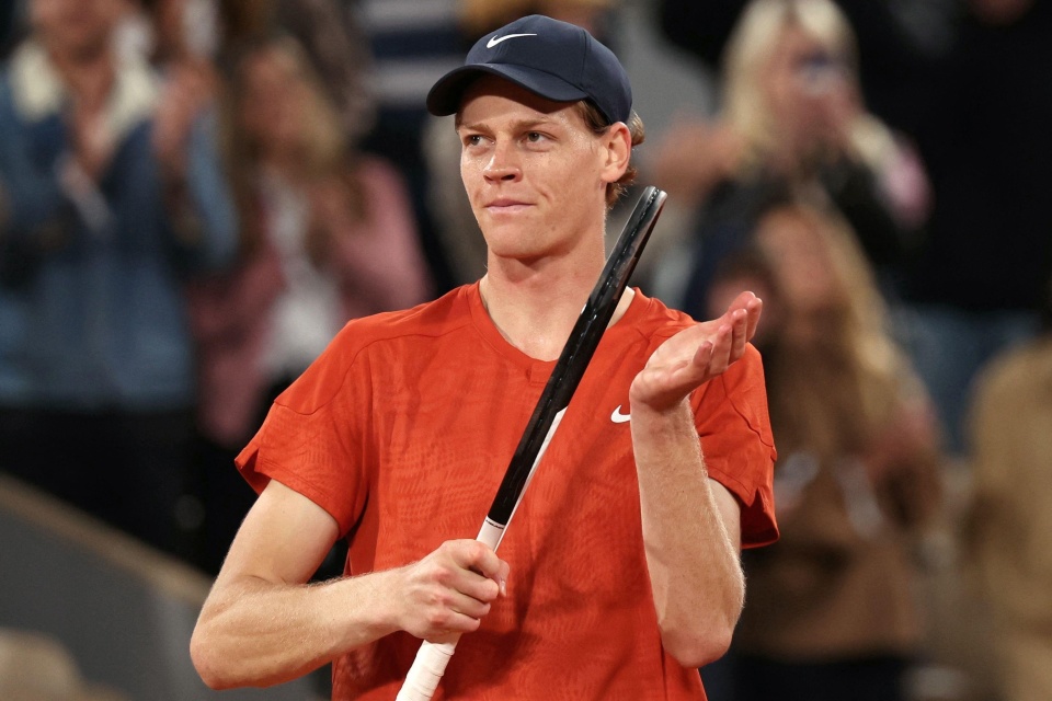 并在更衣室 并在更衣室