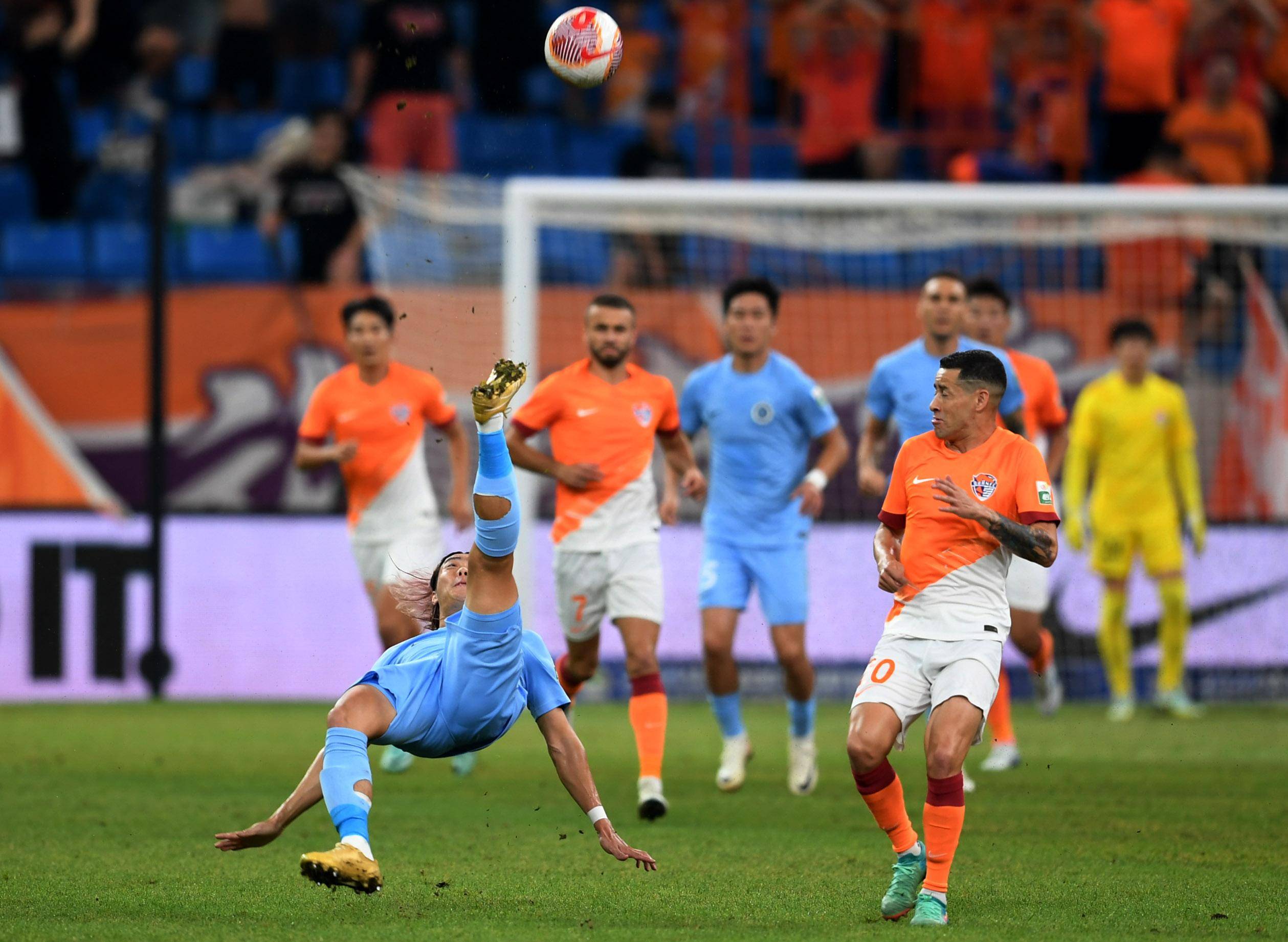 士史诗级冠 士史诗级冠