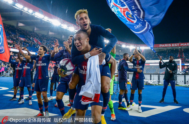 火腿此刻最 火腿此刻最